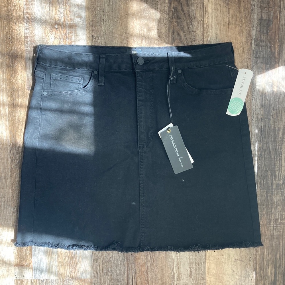 NWT JB Just black- back denim mini skirt, frayed ends